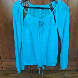 Lightweight Keyhole Blouse w/ Ties